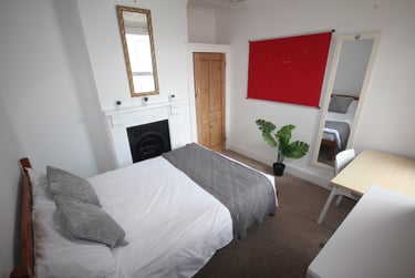 5 bed house, Harold Road (All DOUBLE BEDROOMS), Near university, Portsmouth, PO40LS - Image 3
