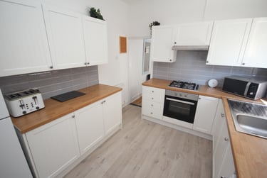 5 bed house, Telephone Road (popular student road), Near university, Portsmouth, PO40AZ - Image 4
