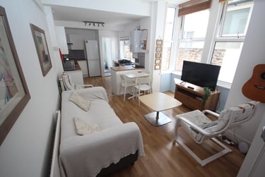 5 bed house, Wheatstone Road, Southsea, Portsmouth, PO40HY - Image 1