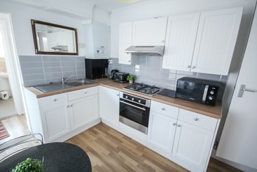 4 bed house, Lawson Road (ALL DOUBLE BEDROOMS), Southsea, Portsmouth, PO51SE - Image 2