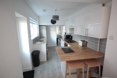 4 bed house, Fawcett Road (Popular Student Road), University of portsmouth, Portsmouth, PO40DH - Image 4