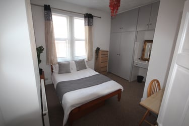 5 bed house, Telephone Road (popular student road), Near university, Portsmouth, PO40AZ - Image 6