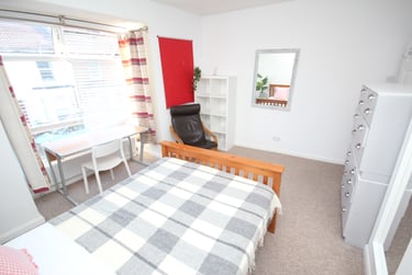 4 bed house, Fawcett Road (Popular Student Road), University of portsmouth, Portsmouth, PO40DH - Image 6