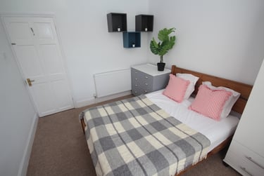 5 bed house, Telephone Road (popular student road), Near university, Portsmouth, PO40AZ - Image 11