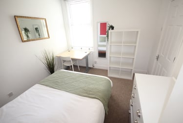 5 bed house, Harold Road (All DOUBLE BEDROOMS), Southsea, Portsmouth, PO40LR - Image 4