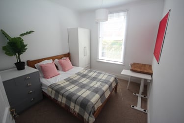 5 bed house, Telephone Road (popular student road), Near university, Portsmouth, PO40AZ - Image 10