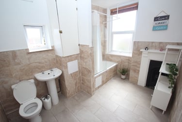 4 bed house, Jessie Road (ALL DOUBLE BEDROOMS), Southsea, Portsmouth, PO40EW - Image 5