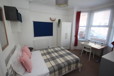 5 bed house, Wheatstone Road, Southsea, Portsmouth, PO40HY - Image 7