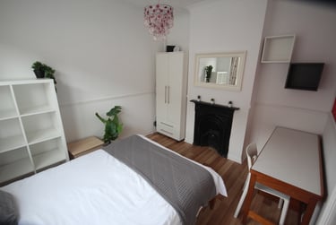 5 bed house, Harold Road (All DOUBLE BEDROOMS), Near university, Portsmouth, PO40LS - Image 9