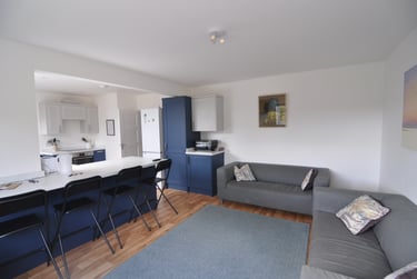 4 bed house, Stoke Hill, Mount Pleasant, Exeter, EX47DW - Image 3