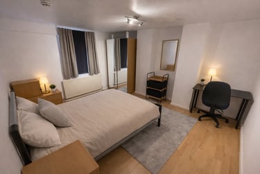7 bed house, Ebberston Terrace, Hyde park, Leeds, LS61AU - Image 2