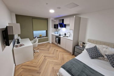 1 bed studio, Oldham Place, City Centre, Liverpool, L12TD - Image 1