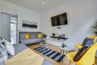 8 bed house, Egerton Road, Fallowfield, Manchester, M146YD - Image 1