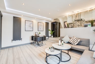 6 bed house, Wilmslow Road, Withington, Manchester, M204BT - Image 1