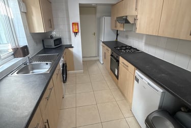 5 bed house, Rhymney Street, Plasnewydd, Cardiff, CF244DL - Image 2