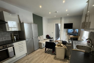 6 bed house, Alfred Street, Plasnewydd, Cardiff, CF244TY - Image 9