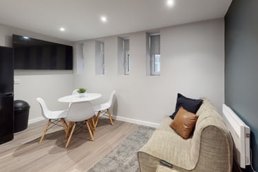 6 bed flat, St. Mary Street, City Centre, Cardiff, CF101DX - Image 3