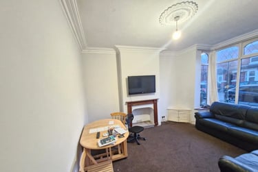 5 bed house, Harrow Road, Selly Park, Birmingham, B297DW - Image 2