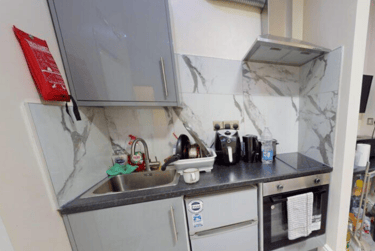 1 bed studio, Constance Road, Balsall Heath, Birmingham, B57RB - Image 2