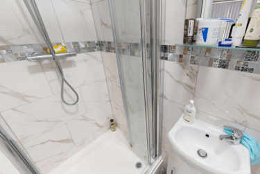 1 bed studio, Constance Road, Balsall Heath, Birmingham, B57RB - Image 4
