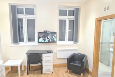 1 bed studio, Raglan Road, Edgbaston, Birmingham, B57RA - Image 3