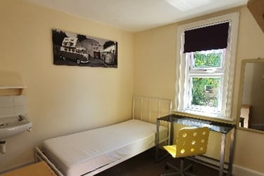 6 bed house, St Pauls Road, City Centre, Chichester, PO193BH - Image 8