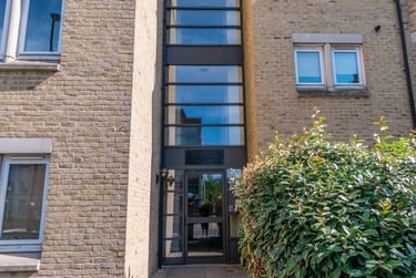 2 bed flat, Olympian Court, Layerthorpe, York, YO103UA - Image 11