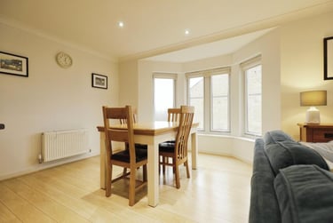 2 bed flat, Olympian Court, Layerthorpe, York, YO103UE - Image 2