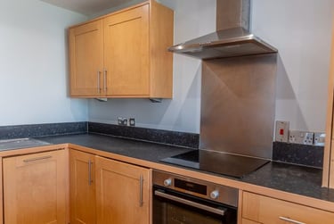 2 bed flat, Olympian Court, Layerthorpe, York, YO103UA - Image 5