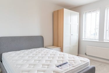 2 bed flat, Olympian Court, Layerthorpe, York, YO103UA - Image 6