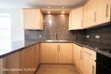 2 bed flat, Lawrence Street, Layerthorpe, York, YO103EU - Image 9