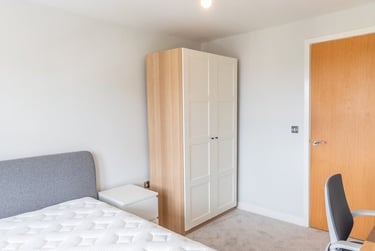 2 bed flat, Olympian Court, Layerthorpe, York, YO103UA - Image 7