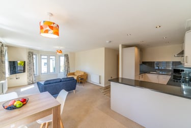 2 bed flat, Olympian Court, Layerthorpe, York, YO103UA - Image 11