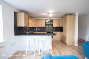 2 bed flat, Lawrence Street, Layerthorpe, York, YO103EU - Image 3