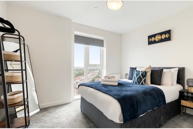 2 bed flat, Teal Road, Ilford, London, IG38FS - Image 3