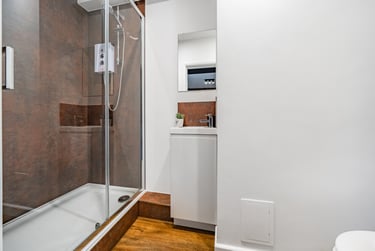 1 bed studio, Holmes Road, West End, Lincoln, LN11RF - Image 3