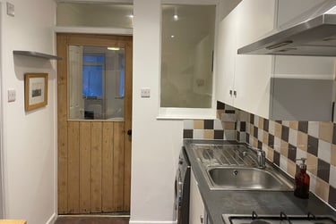 2 bed house, Isca Road, City Centre, Exeter, EX28BQ - Image 3