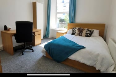 5 bed house, Alexandra Road, Mutley, Plymouth, PL47JS - Image 1