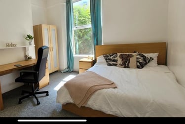5 bed house, Alexandra Road, Mutley, Plymouth, PL47JS - Image 2