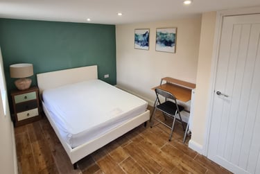 6 bed house, St. Aldwyn Road, City Centre, Gloucester, GL14RD - Image 2