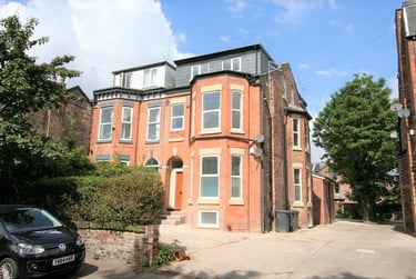3 bed flat, Old Lansdowne Road, West Didsbury, Manchester, M202NU - Image 2