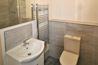 2 bed flat, Hadfield Close, Victoria Park, Manchester, M145LY - Image 5