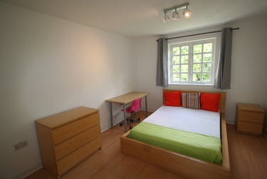2 bed flat, Hadfield Close, Victoria Park, Manchester, M145LY - Image 8
