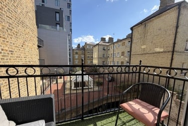 2 bed flat, Royal Mint Street, Aldgate, London, E18LG - Image 2