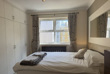 2 bed flat, Royal Mint Street, Aldgate, London, E18LG - Image 5