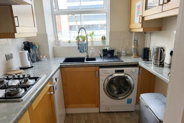 2 bed flat, Royal Mint Street, Aldgate, London, E18LG - Image 11