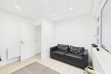 3 bed house, Selsfield Drive, Moulsecoomb, Brighton, BN24HA - Image 3