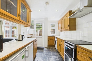 4 bed house, Coombe Road, Bevendean, Brighton, BN24EE - Image 2