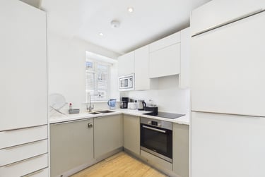 1 bed flat, Western Road, City Centre, Brighton, BN12AJ - Image 5