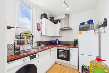 4 bed flat, Princes Terrace, Whitehawk, Brighton, BN25JS - Image 2